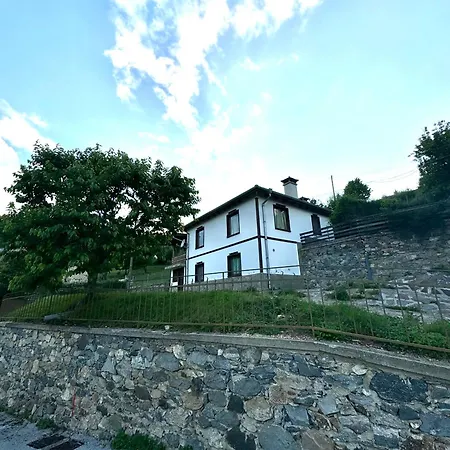 оглед Feriehus Rudozem